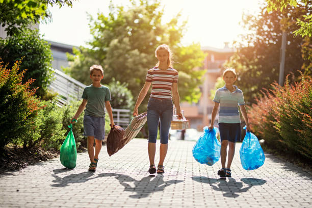  Moline, IL Junk Removal Pros